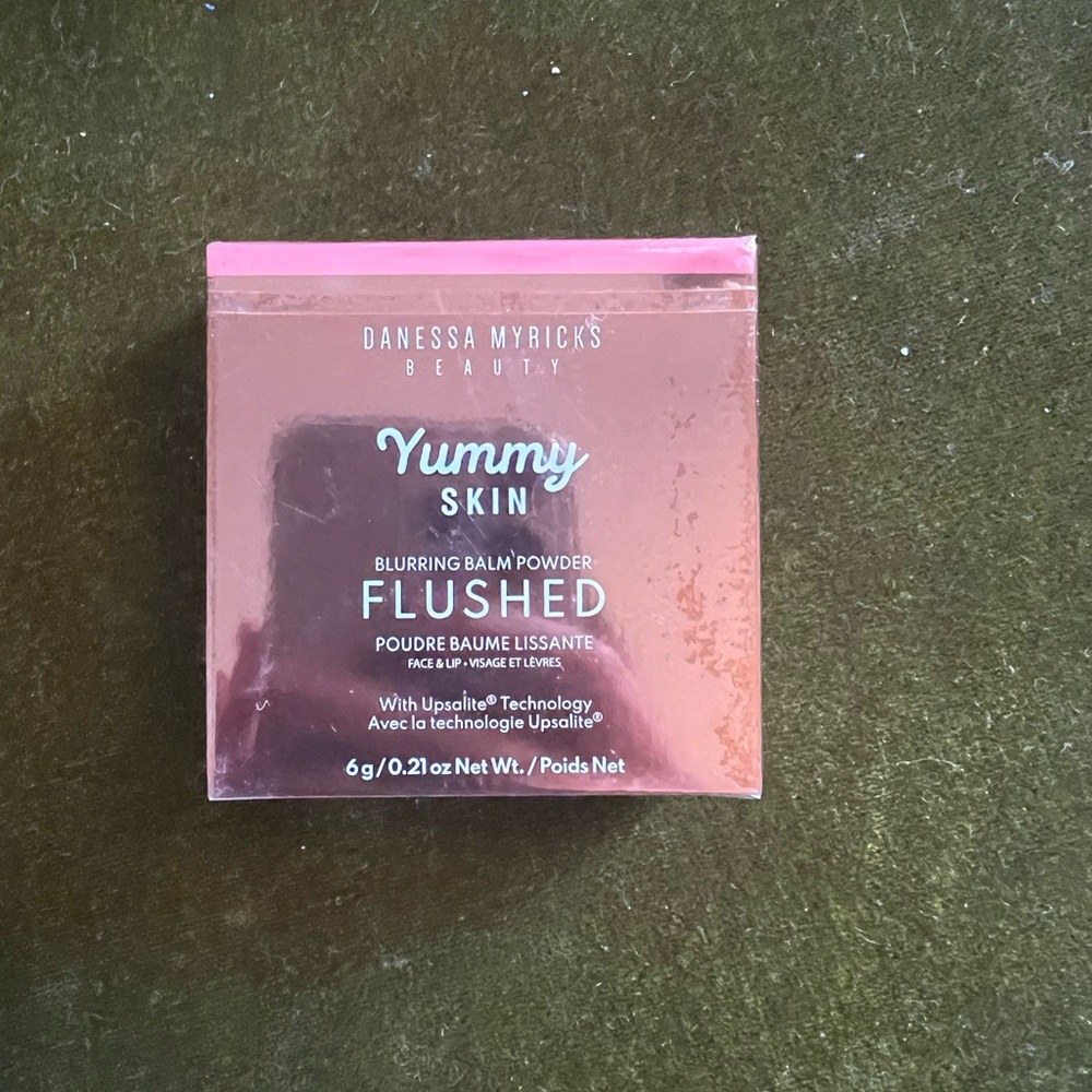 Danessa Myricks Beauty Yummy Skin Blurring Balm Powder - Flushed (Pink)